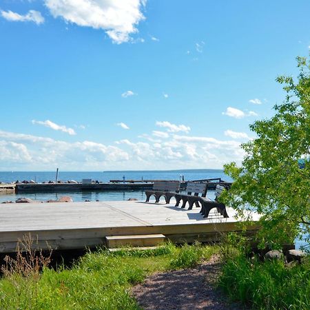 Beautiful Beach Front Condo With Lake Views Bayfield Exteriör bild